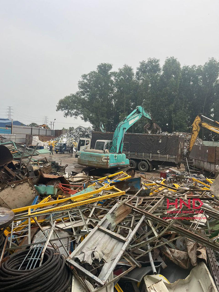 Trau dồi kỹ năng quản lý kho bãi và vận chuyển