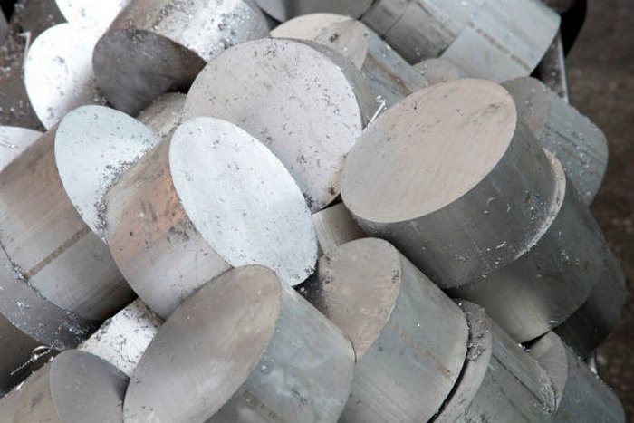 nhôm nguyên khối là gì