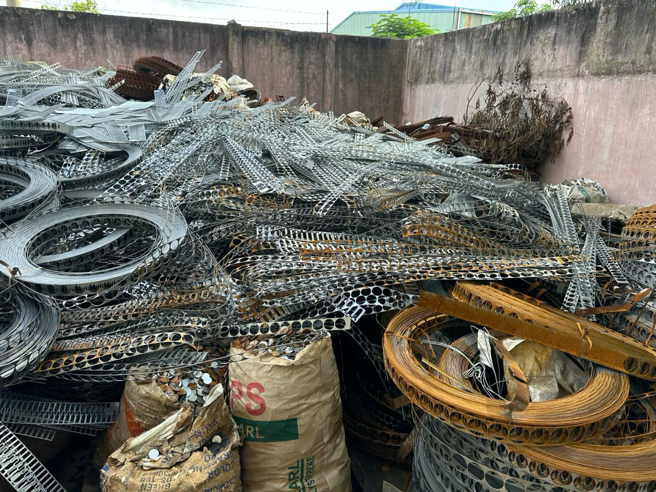 thu mua phế liệu KCN Biên Hòa