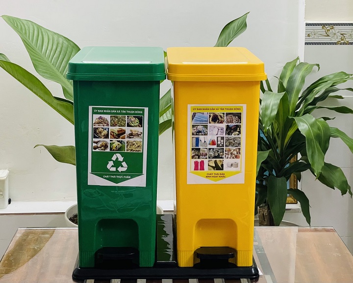 thùng rác tái chế