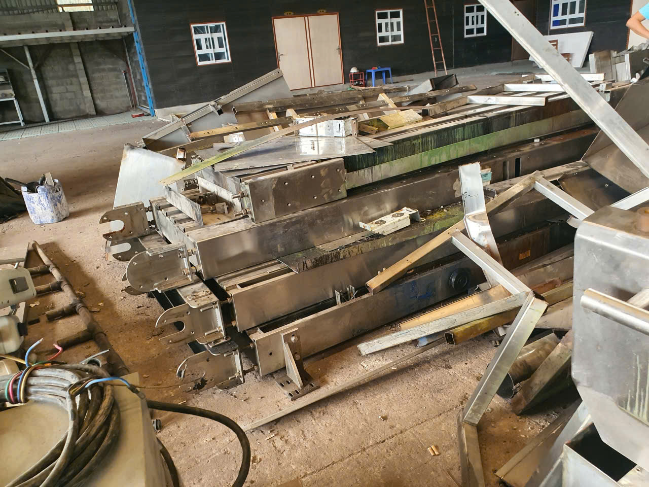 thu mua phế liệu KCN Đông Xuyên