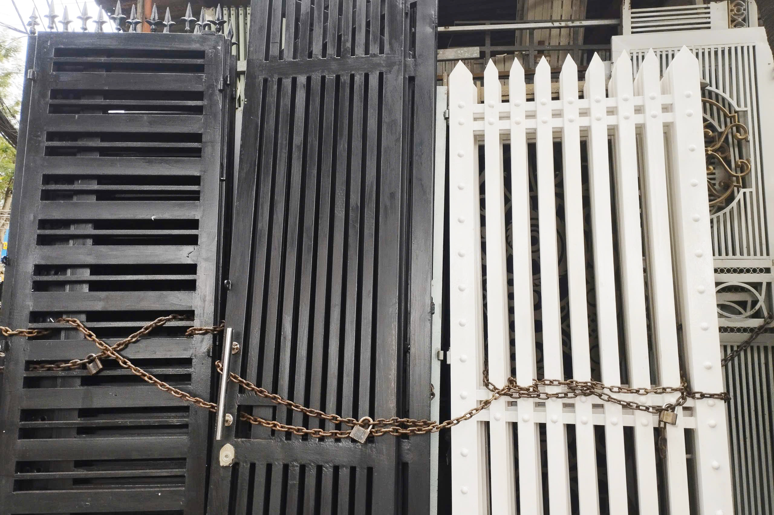 thu mua cửa sắt cũ