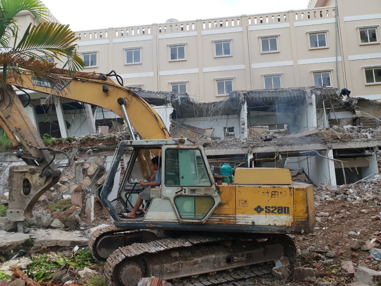 thu mua xác nhà cũ