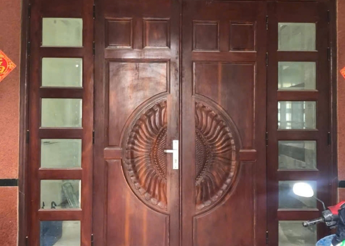 thu mua cửa gỗ cũ