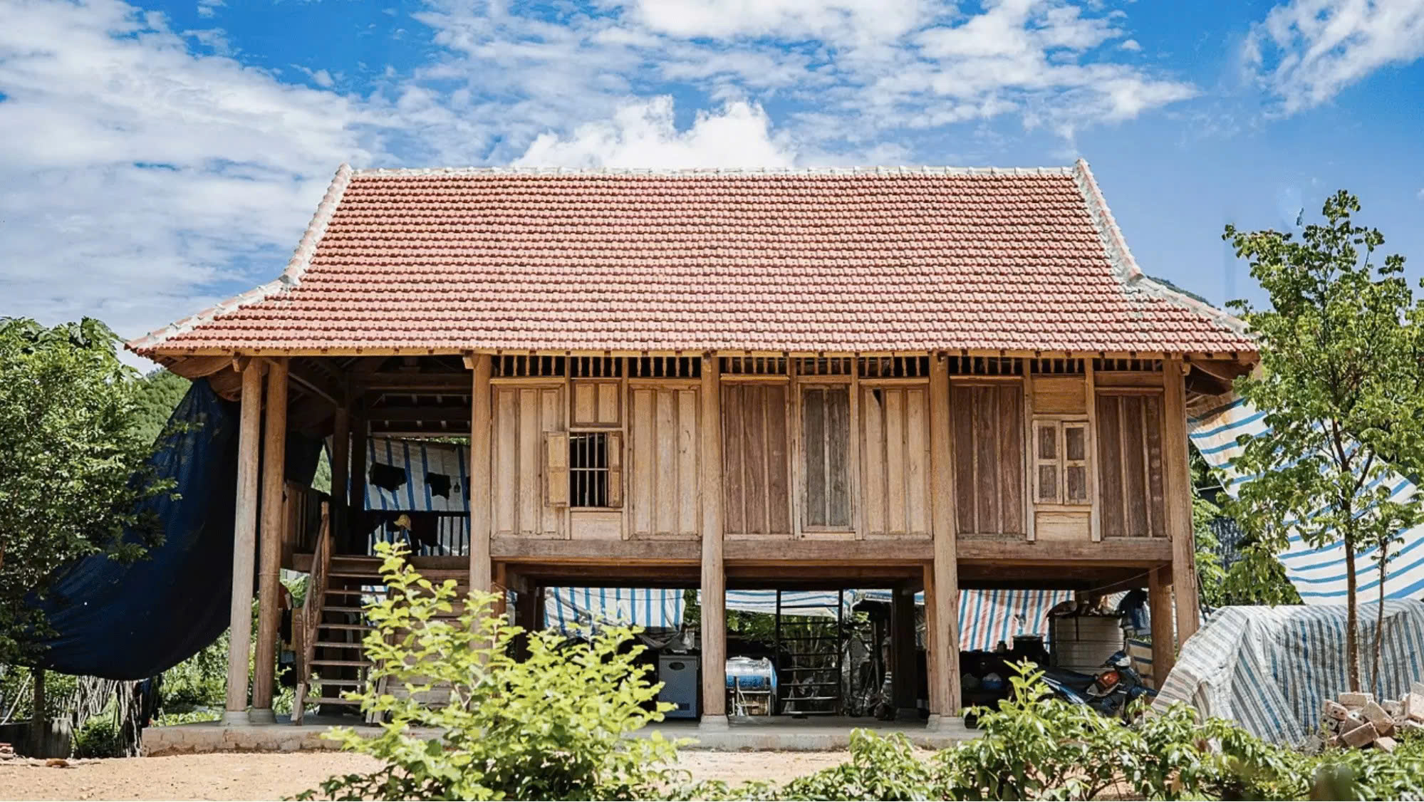 thu mua xác nhà cũ