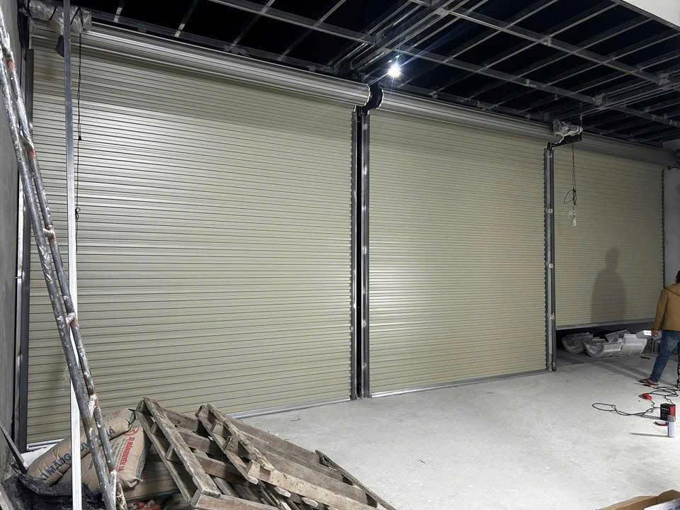 thu mua cửa cuốn cũ