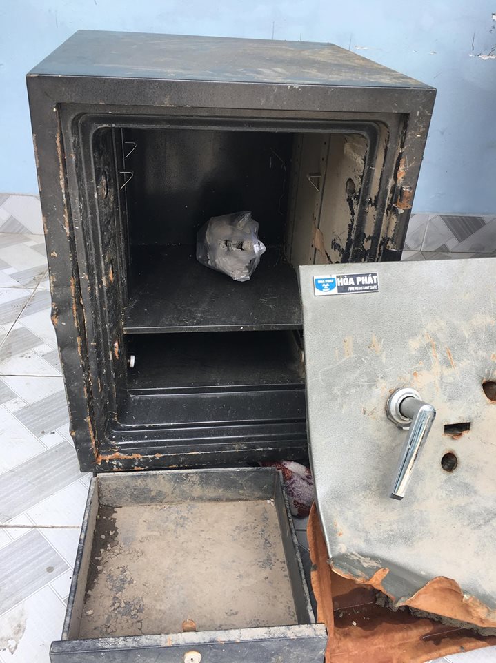 thu mua két sắt cũ