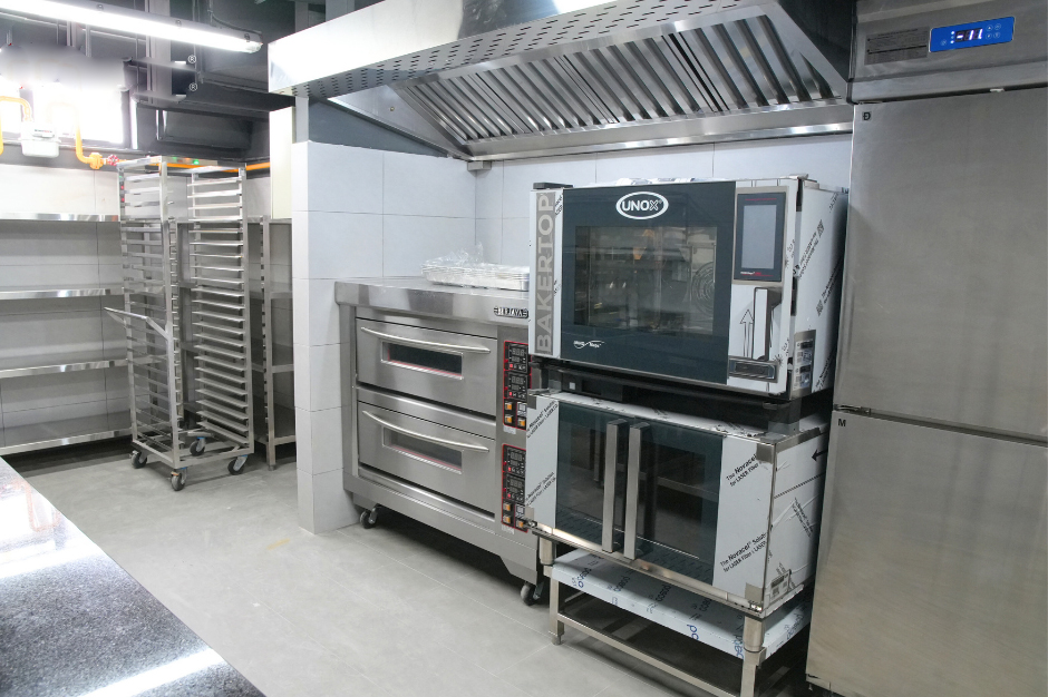 thu mua thiết bị làm bánh cũ