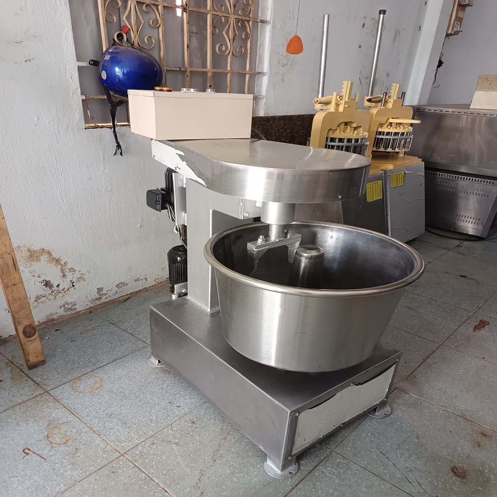thu mua thiết bị làm bánh cũ