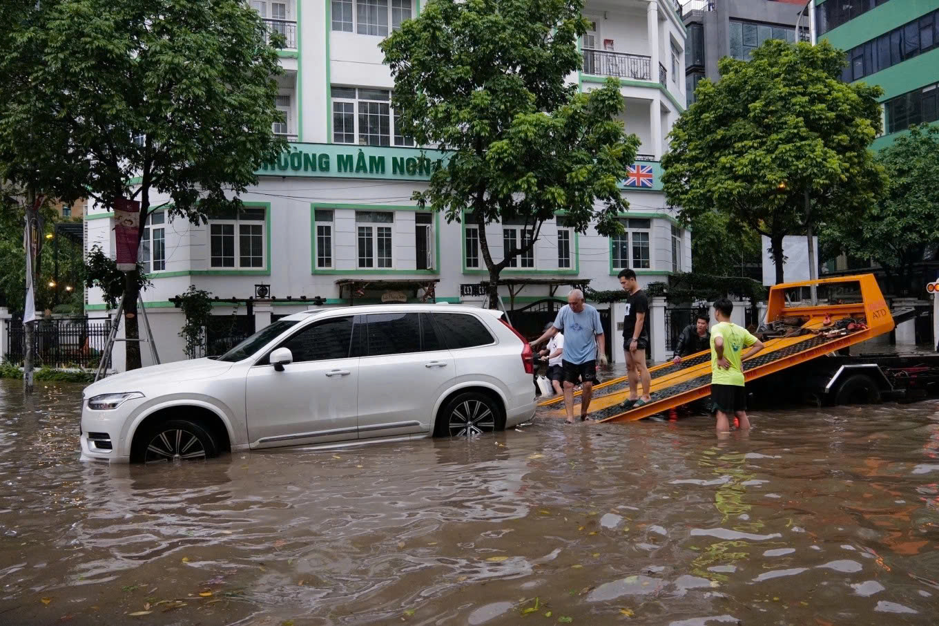 thu mua xe phế liệu
