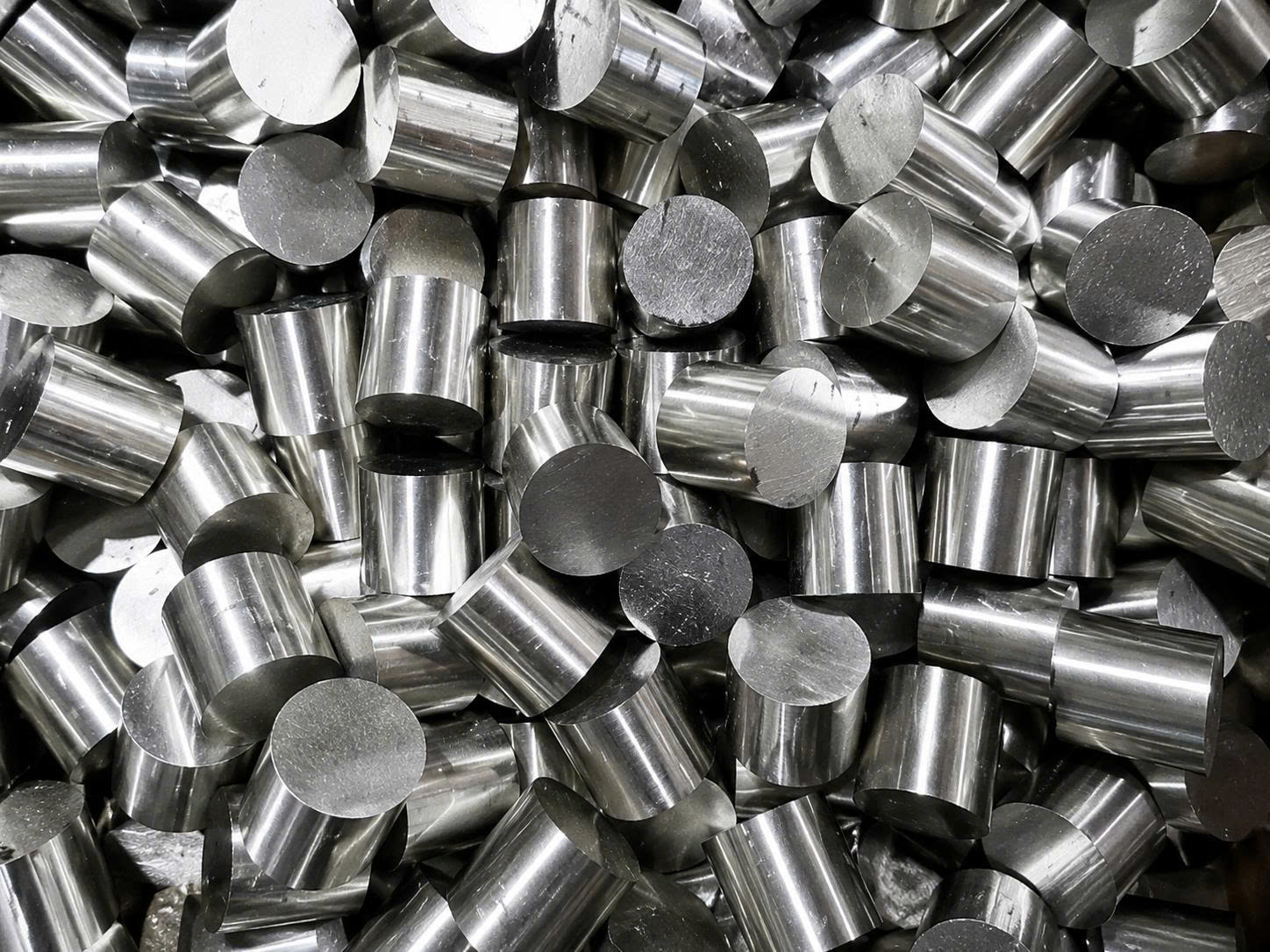 kim loại titanium