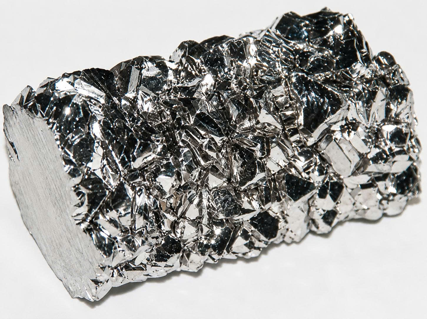 kim loại titanium